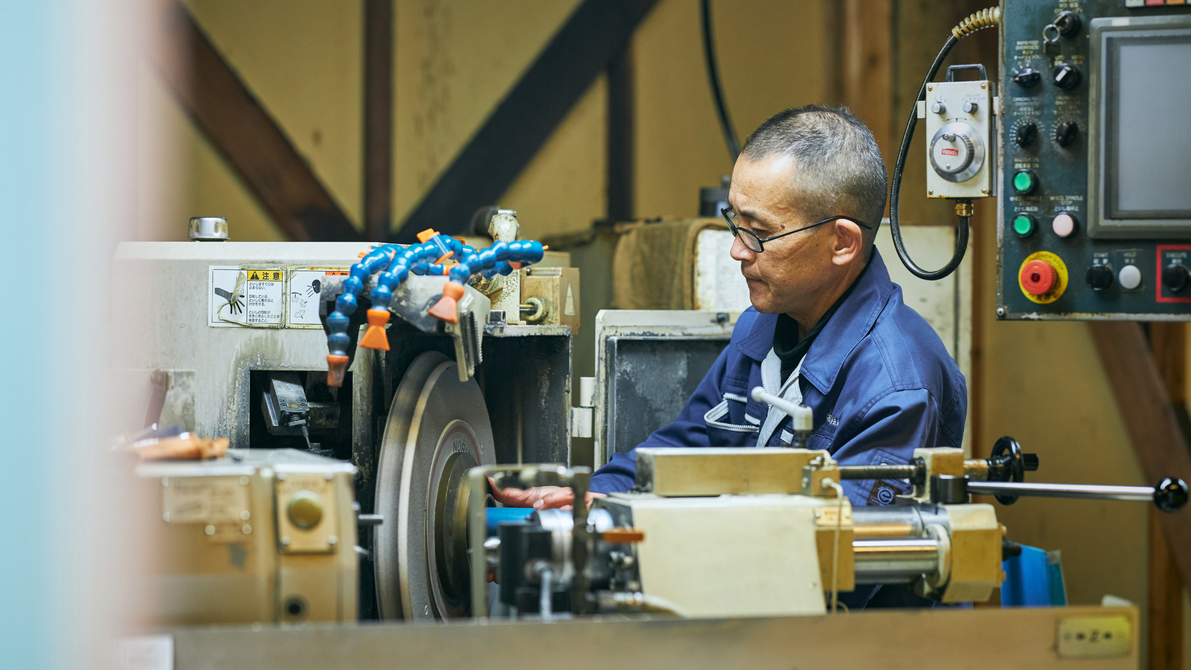 髙井技鈑精密研削加工イメージ